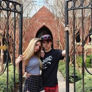 Meet your Posher, Tori